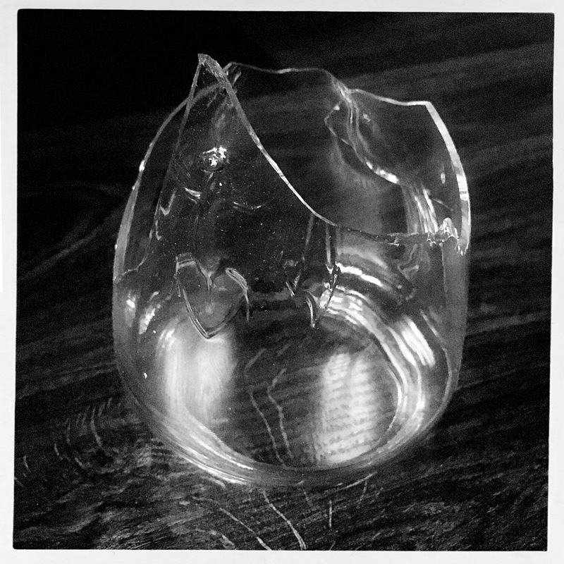 BrokenGlass_800px